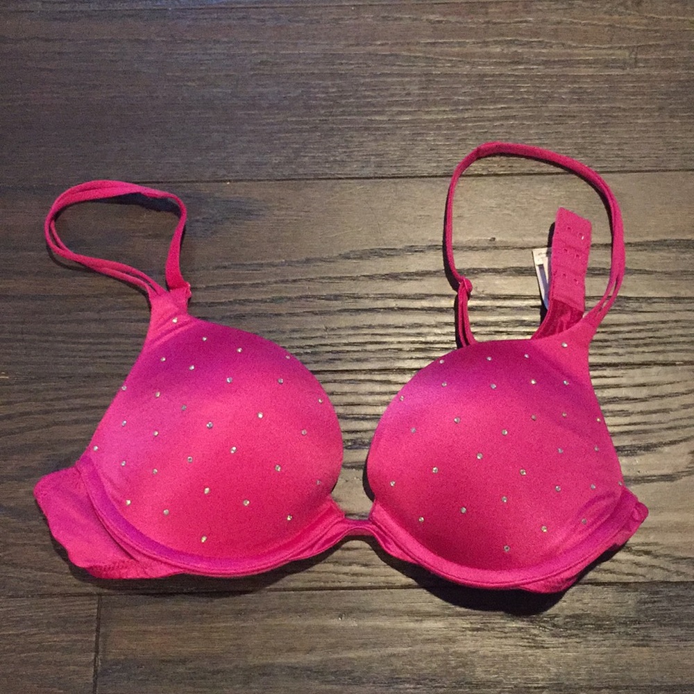 Victoria’s Secret very sexy pink rhinestone bra